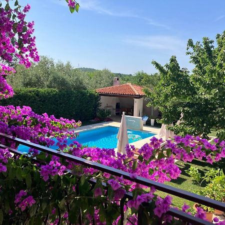 Apartments Maras Porec Exterior photo